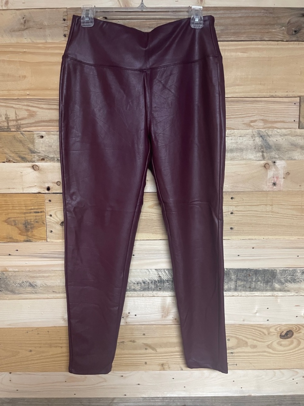 Zenana Outfitters size XL
Faux Leather Leggings - Burgundy